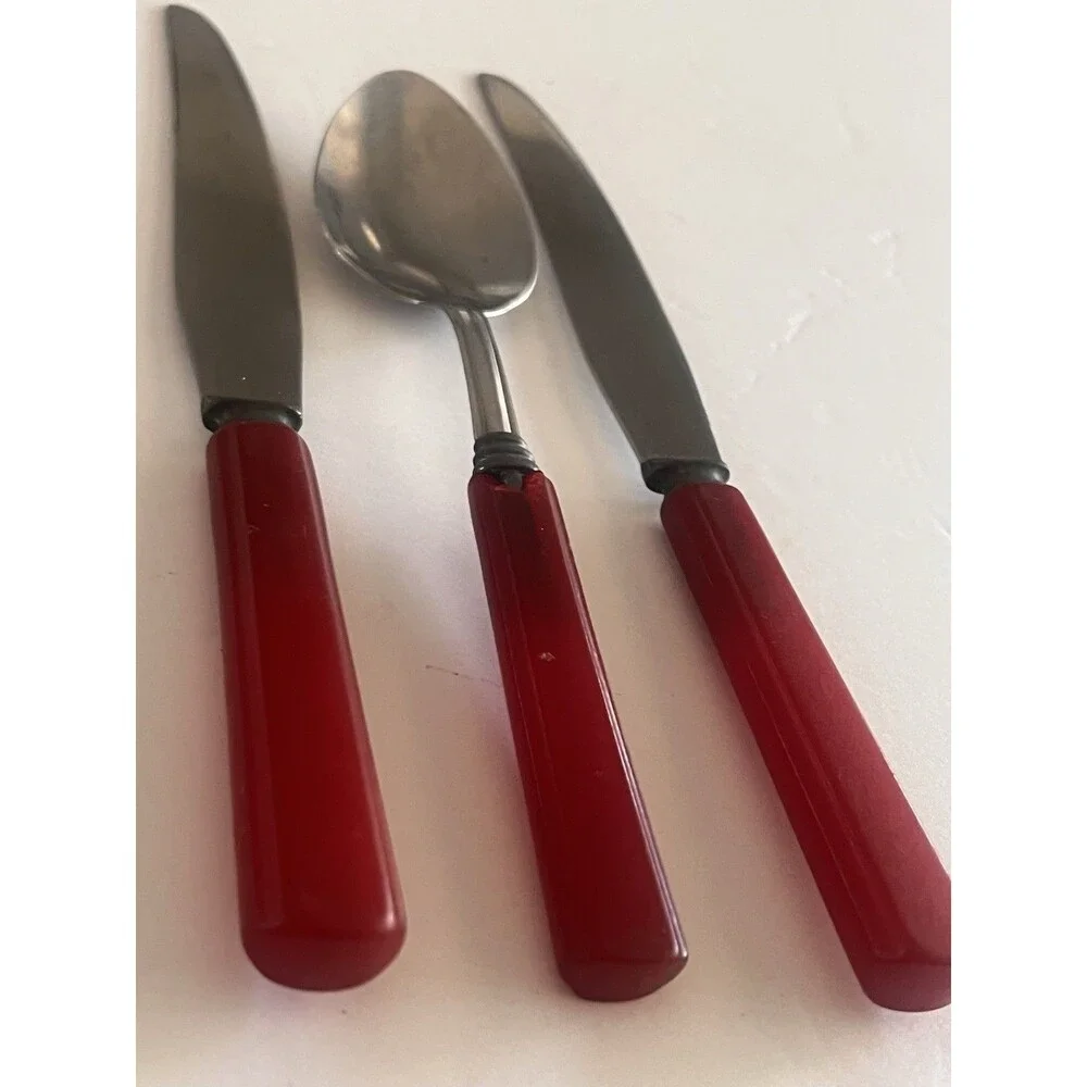 Vintage Red Catalin Bakelite Handled Flatware replacement Set 2 Knives 1 Spoon - Picture 4 of 9